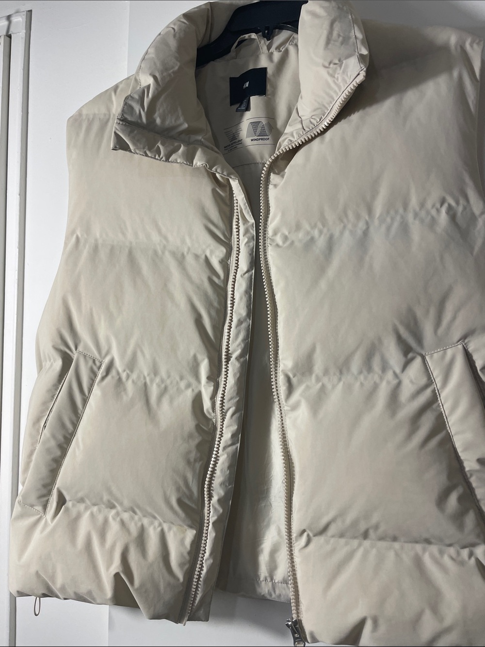 H&M Light Cream Puffer Vest